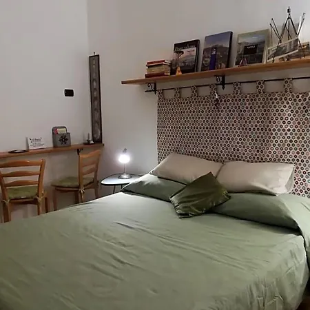 Al Ponte نابولي