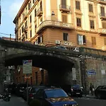 Al Ponte Oda ve Kahvaltı Napoli