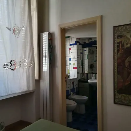 Al Ponte 4* ナポリ